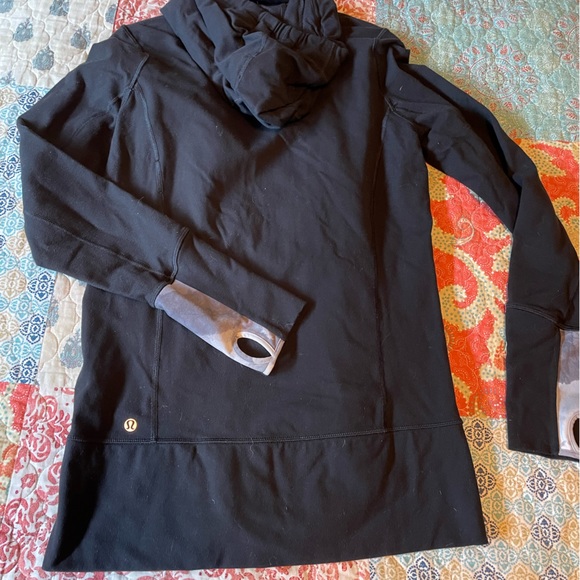 Lululemon zip up - Picture 2 of 3